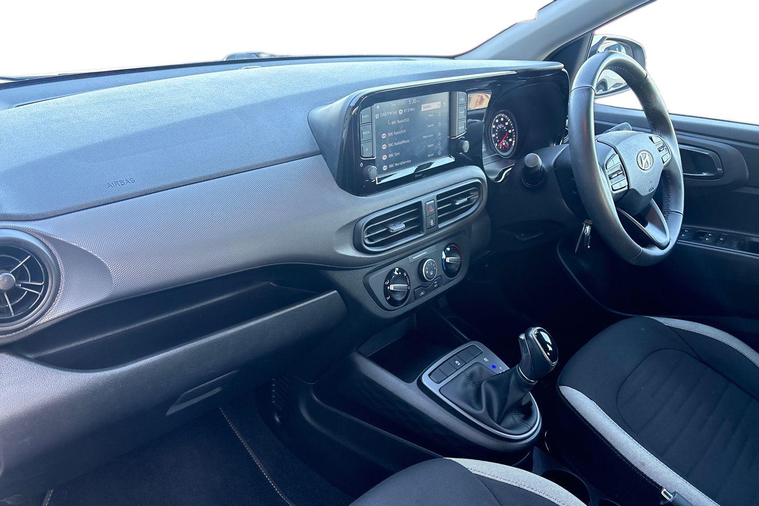 Used Hyundai i10 2022 for sale - 77921523: Photo 8