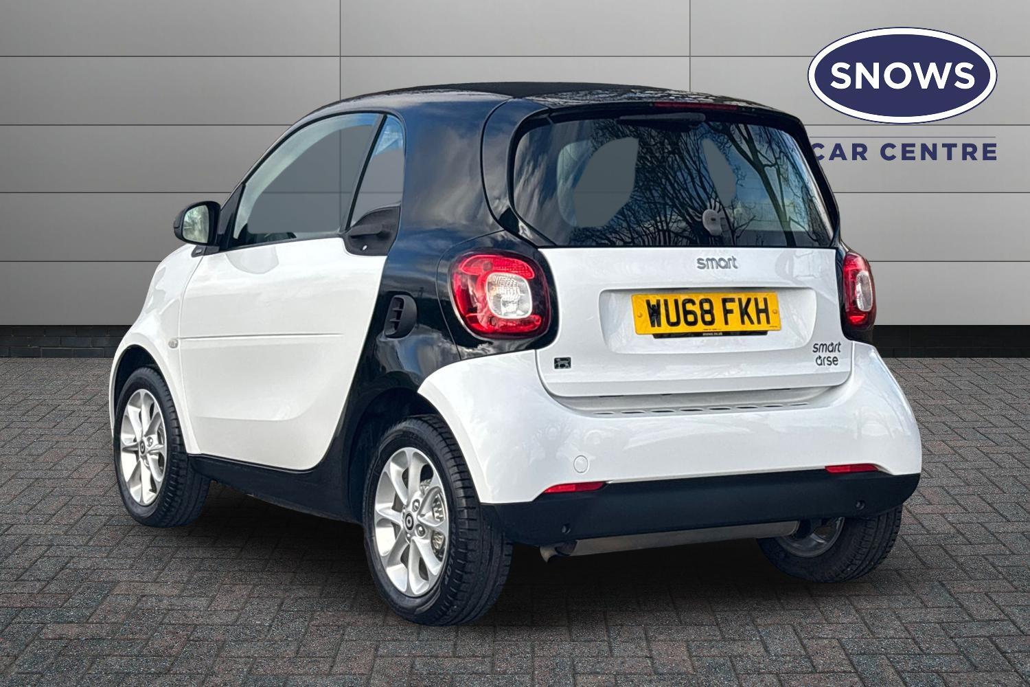 Used smart fortwo 2018 for sale - 76908547: Photo 3