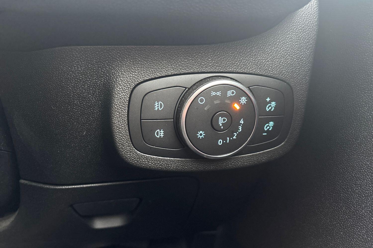 Used Ford Fiesta 2019 for sale - 76908540: Photo 17