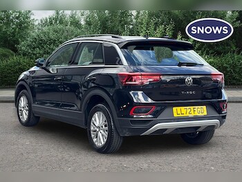 Used Volkswagen T-Roc 2023 for sale - 78320832: Photo
