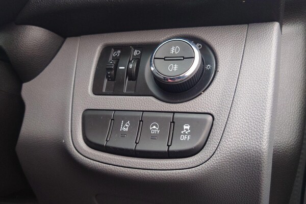 Used Vauxhall Viva 2016 for sale - 76305811: Photo 19