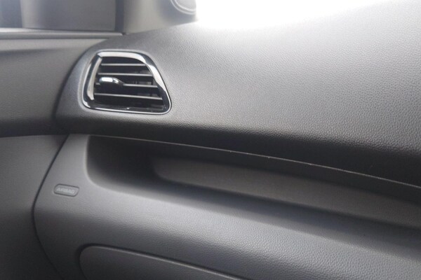 Used Vauxhall Viva 2016 for sale - 76305811: Photo 23