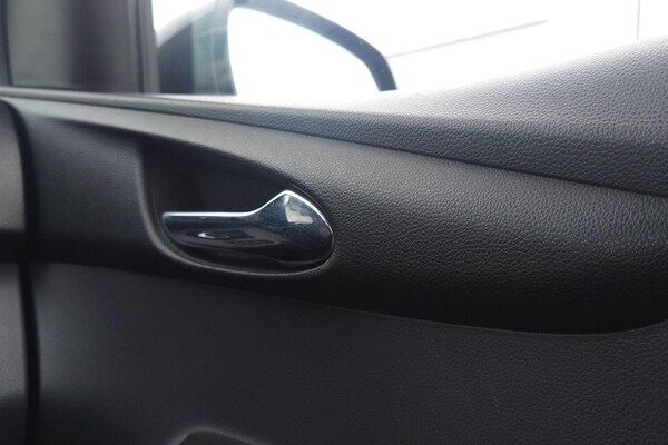 Used Vauxhall Viva 2016 for sale - 76305811: Photo 25