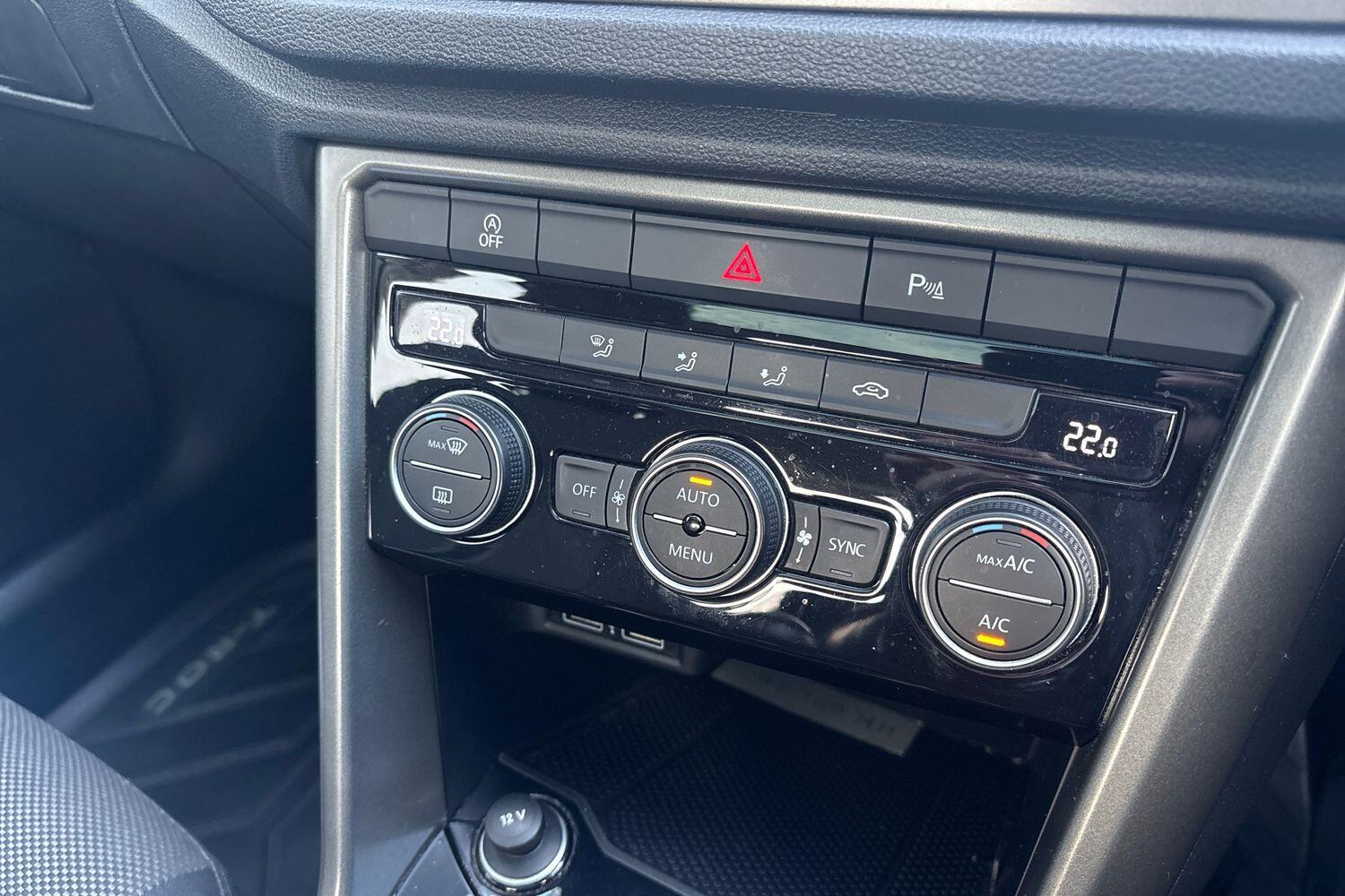 Used Volkswagen T-Roc 2020 for sale - 76782449: Photo 17