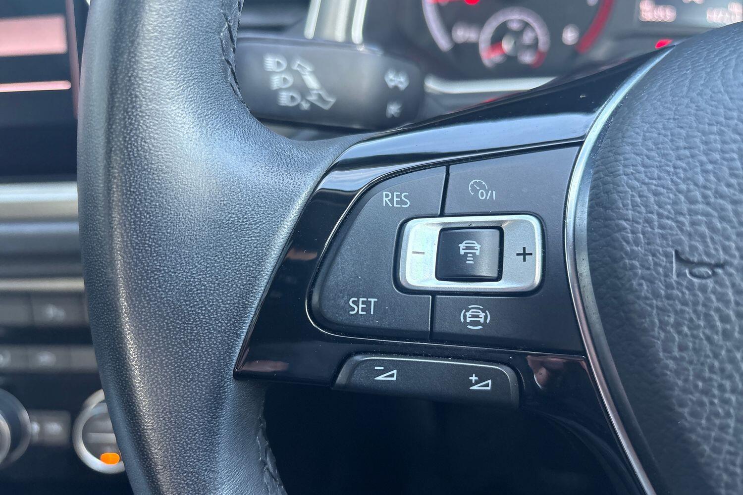 Used Volkswagen T-Roc 2020 for sale - 76782449: Photo 18