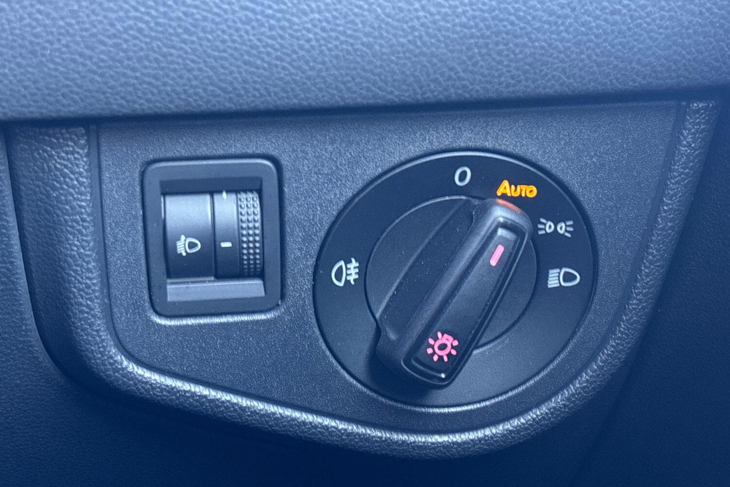 Used Volkswagen Polo 2018 for sale - 76782461: Photo 25