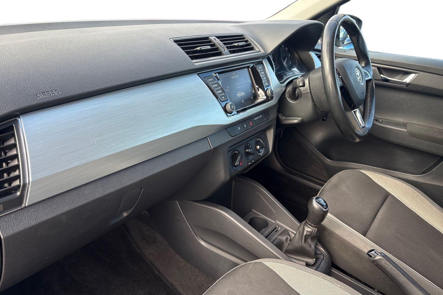 Used Skoda Fabia 2017 for sale - 78036580: Photo 2