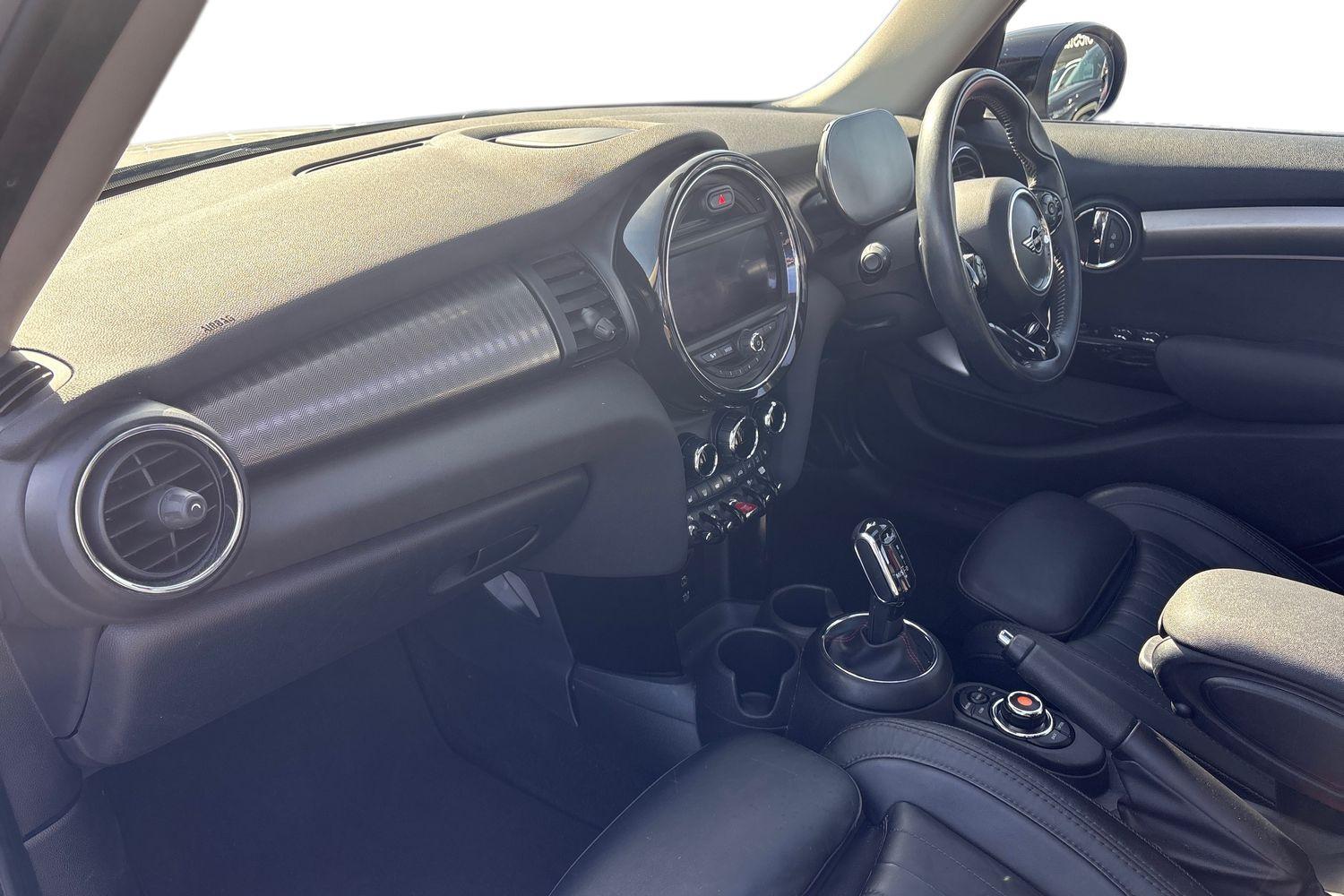 Used MINI Hatch 2020 for sale - 77977271: Photo 11