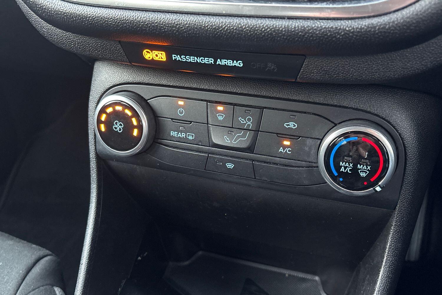 Used Ford Fiesta 2018 for sale - 77177859: Photo 20