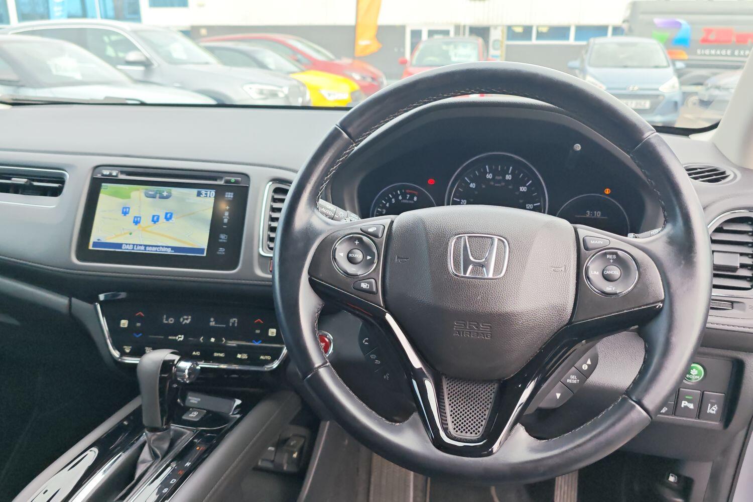 Used Honda HR-V 2018 for sale - 78036635: Photo 18