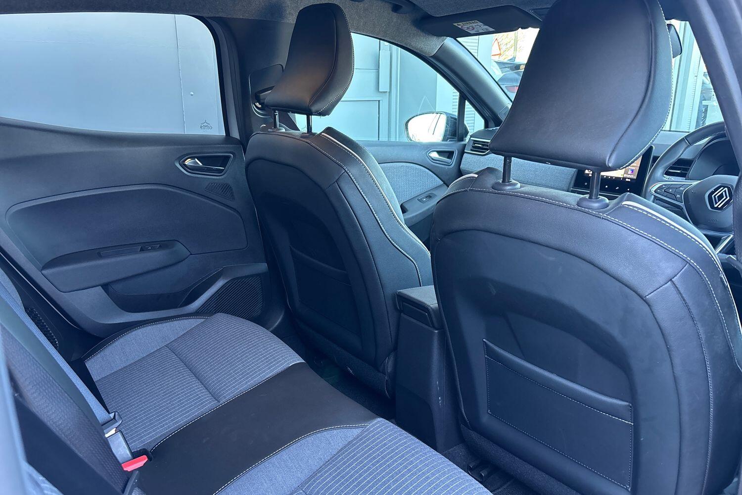 Used Renault Clio 2024 for sale - 77938371: Photo 14