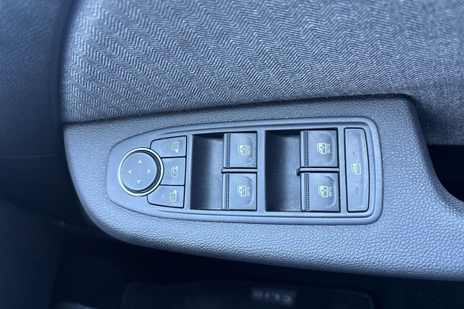 Used Renault Clio 2024 for sale - 77938371: Photo 21