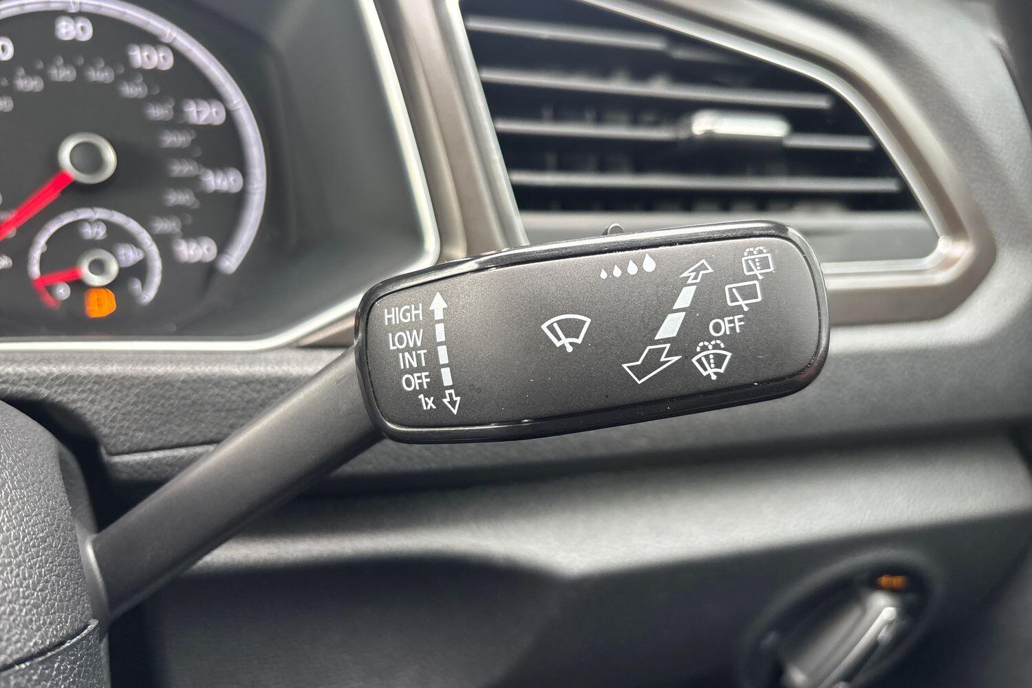 Used Volkswagen T-Roc 2019 for sale - 77685531: Photo 22