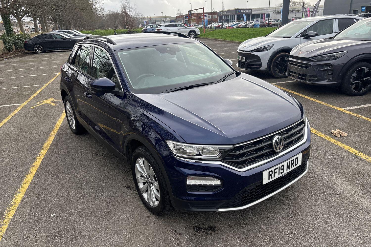 Used Volkswagen T-Roc 2019 for sale - 77685531: Photo 5