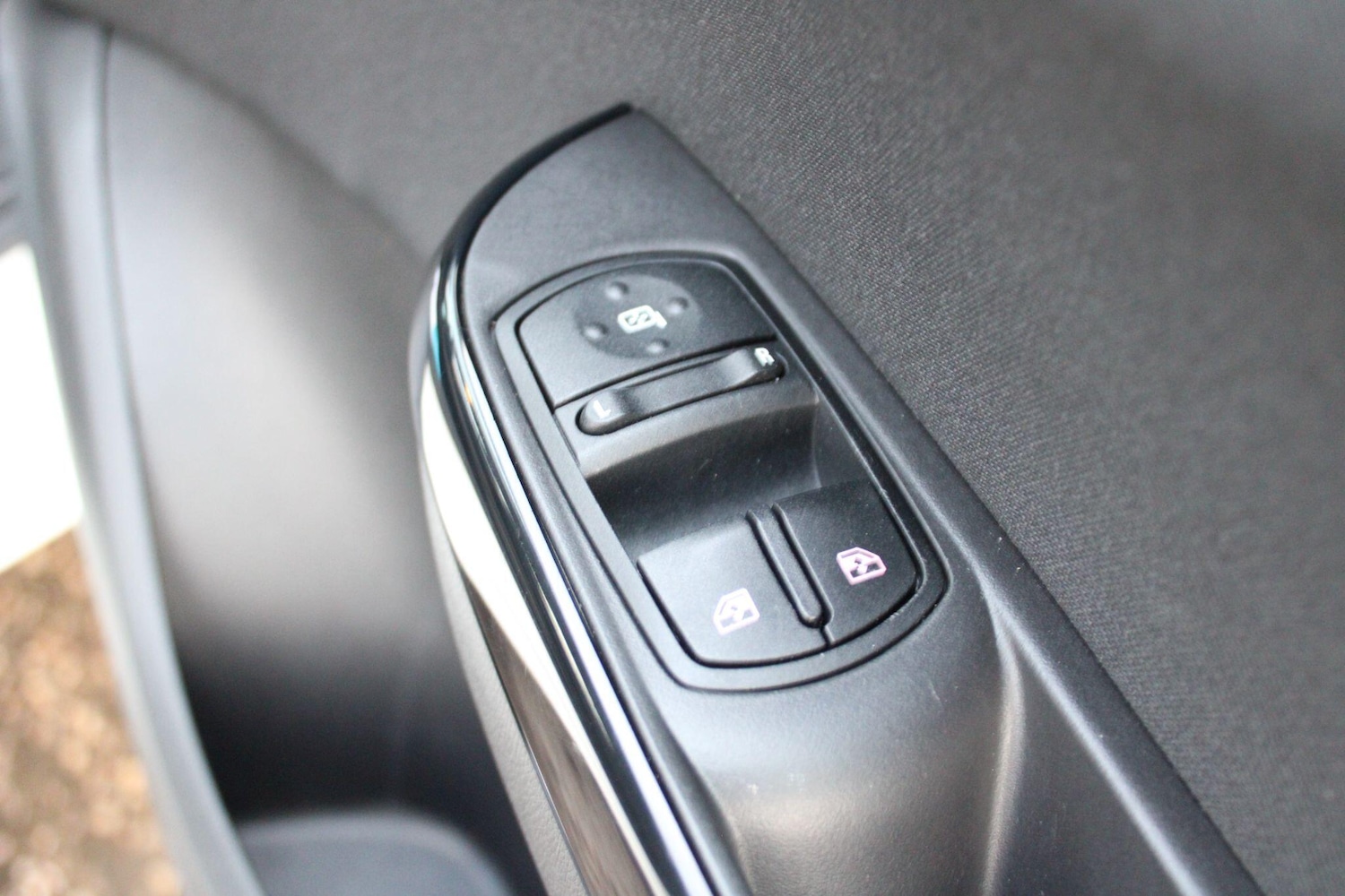 Used Vauxhall Corsa 2018 for sale - 76610212: Photo 27