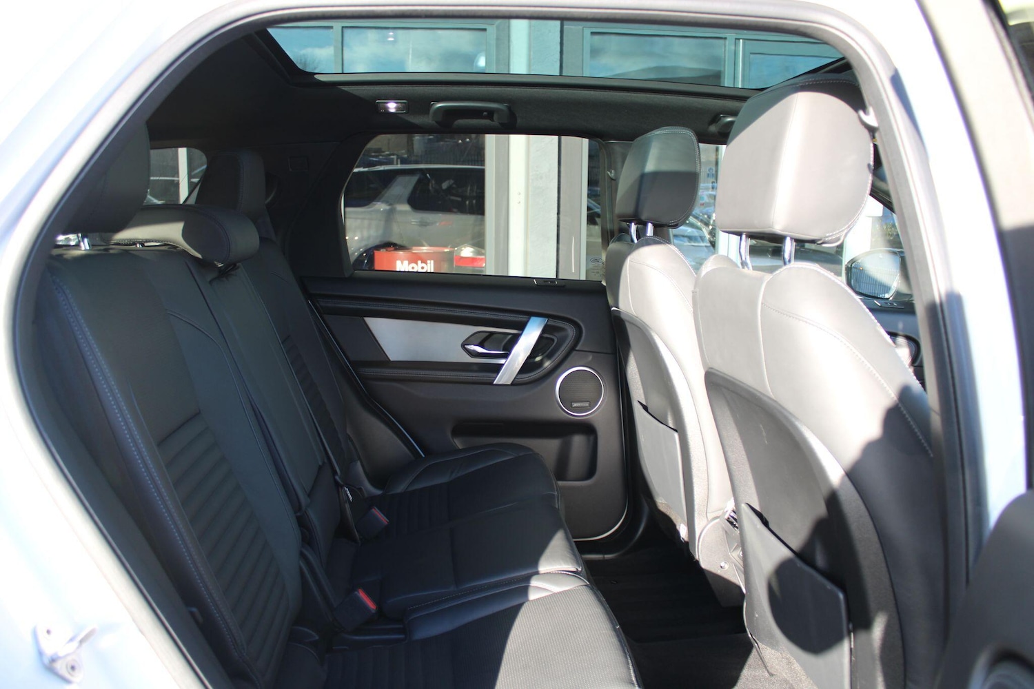 Used Land Rover Discovery Sport 2023 for sale - 76632709: Photo 11