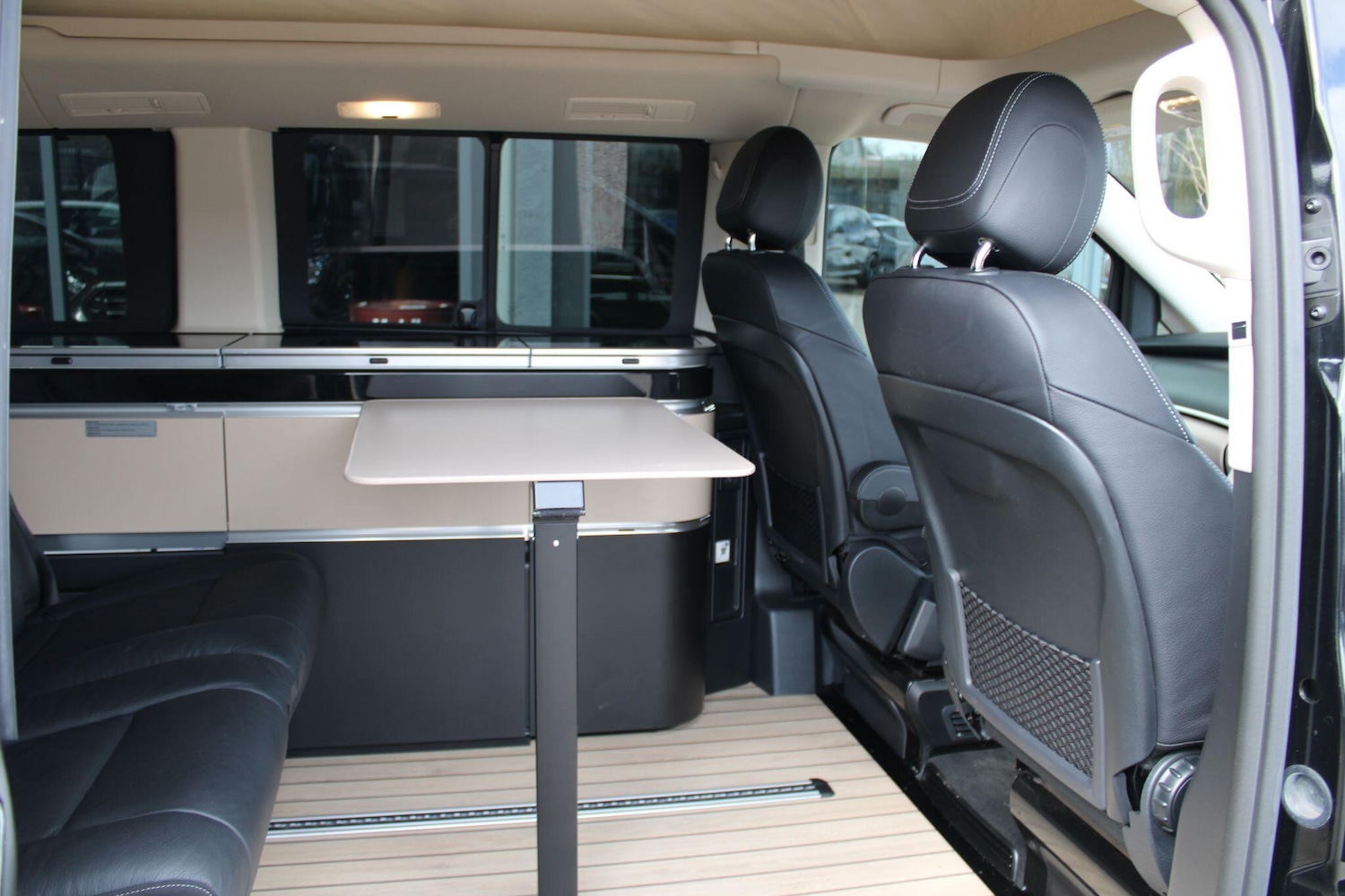 Used Mercedes-Benz V-Class 2023 for sale - 78072182: Photo 15