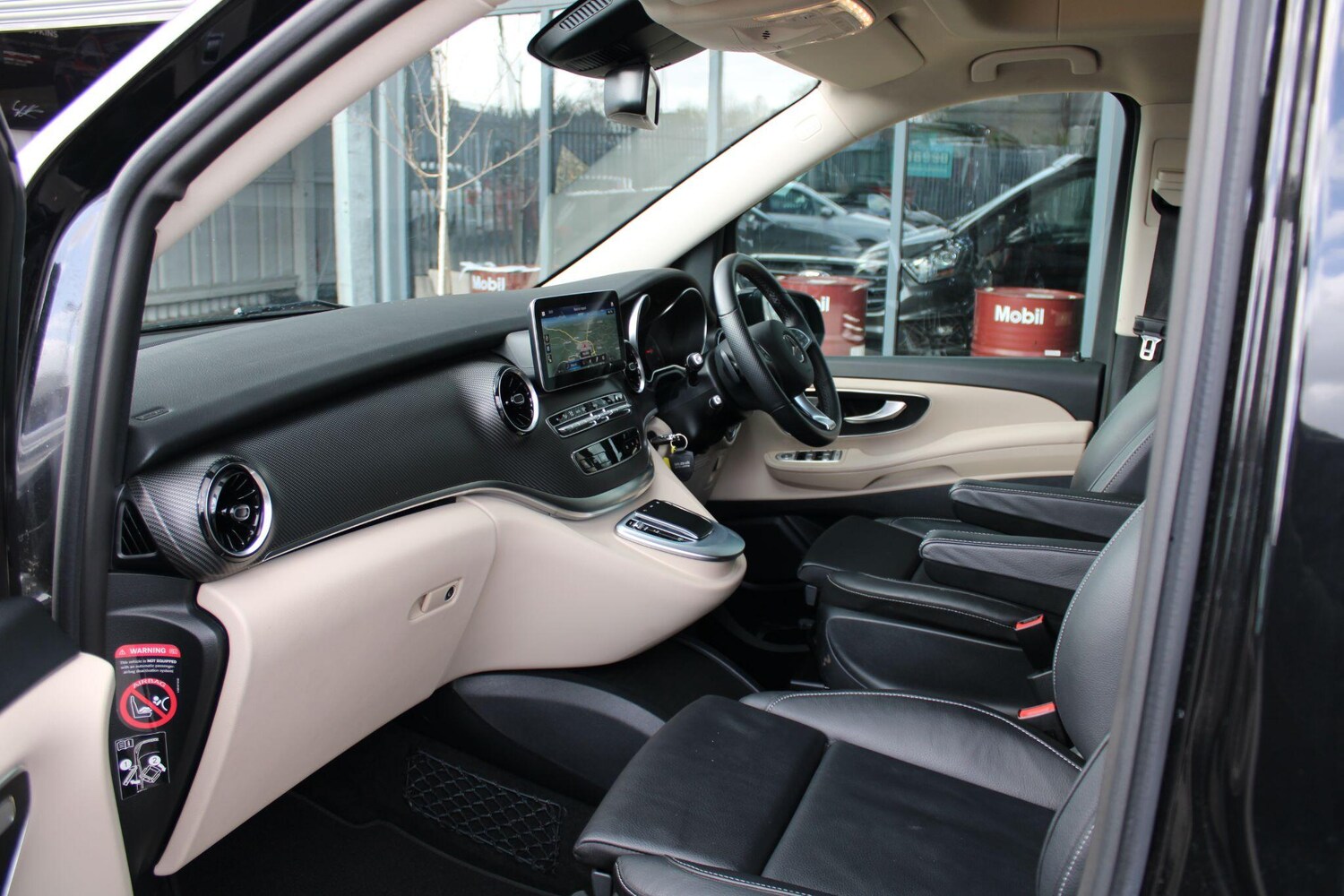 Used Mercedes-Benz V-Class 2023 for sale - 78072182: Photo 16