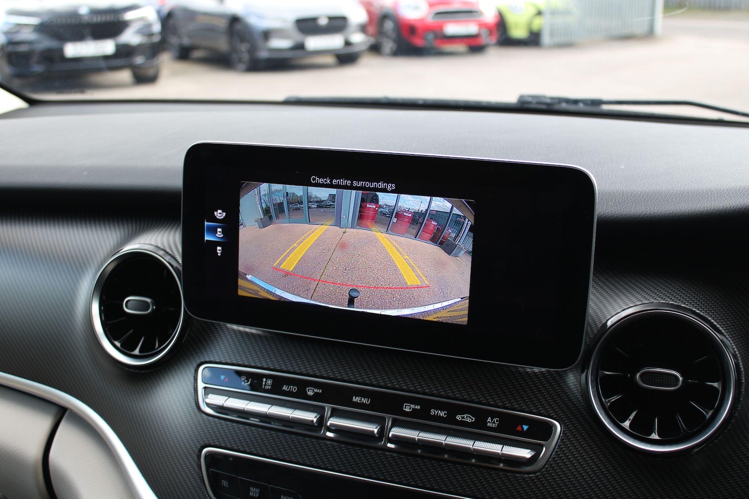 Used Mercedes-Benz V-Class 2023 for sale - 78072182: Photo 22