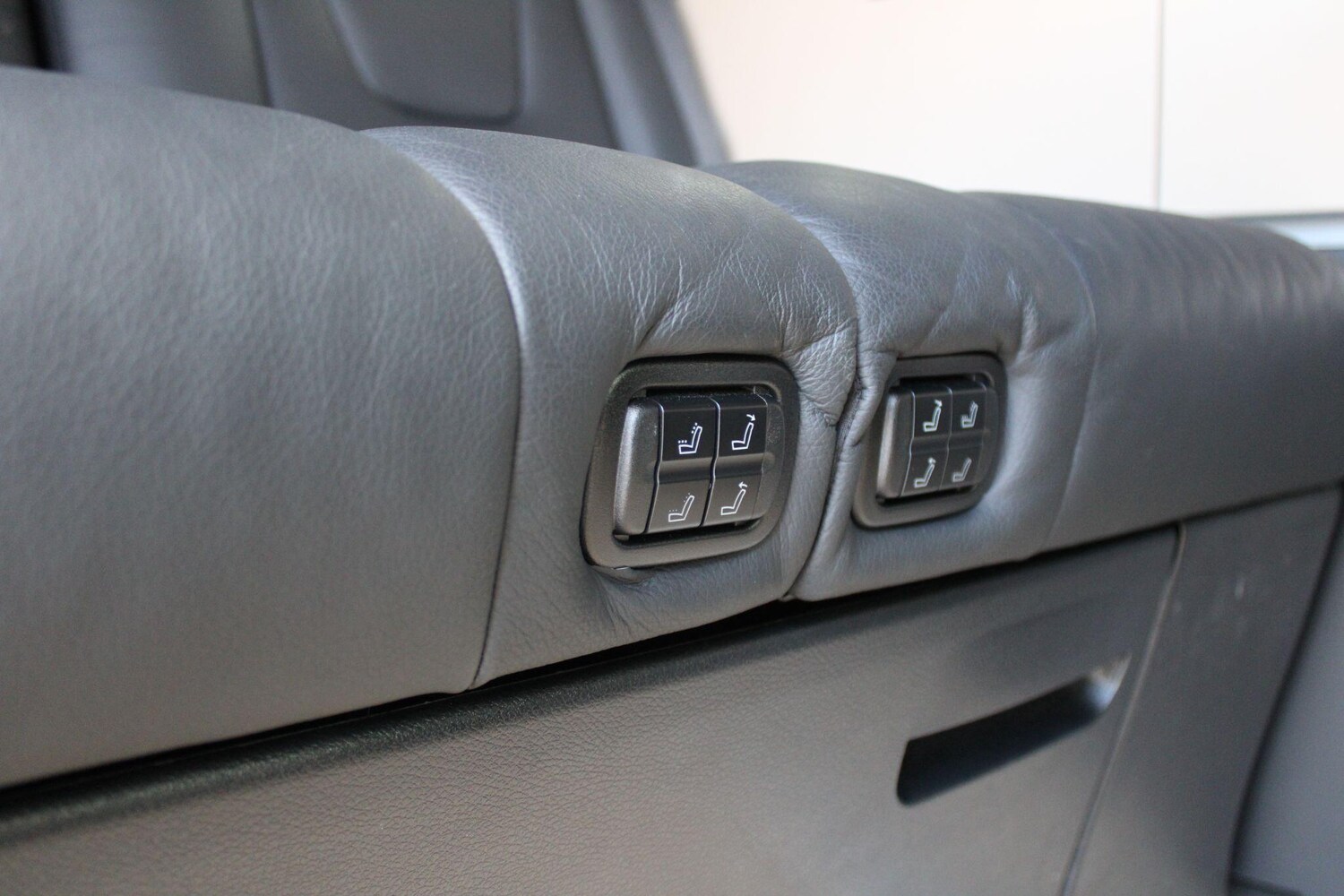 Used Mercedes-Benz V-Class 2023 for sale - 78072182: Photo 32