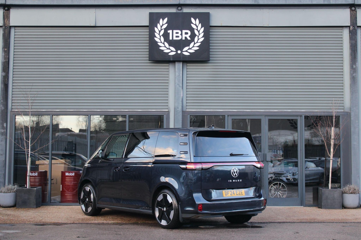 Used Volkswagen ID.Buzz for sale - 77359125: Photo 3