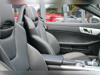 Used Mercedes-Benz SLC 2019 for sale - 76701078: Photo