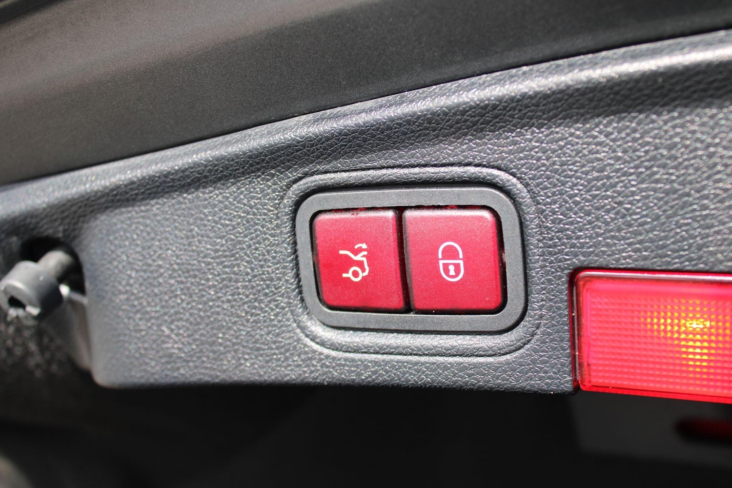 Used Mercedes-Benz C Class 2017 for sale - 77993608: Photo 38