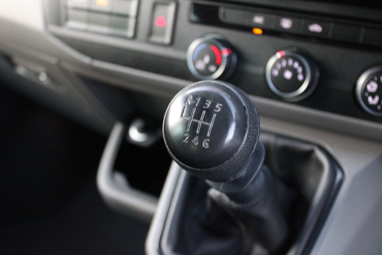 Used Volkswagen Transporter for sale - 77016637: Photo 26