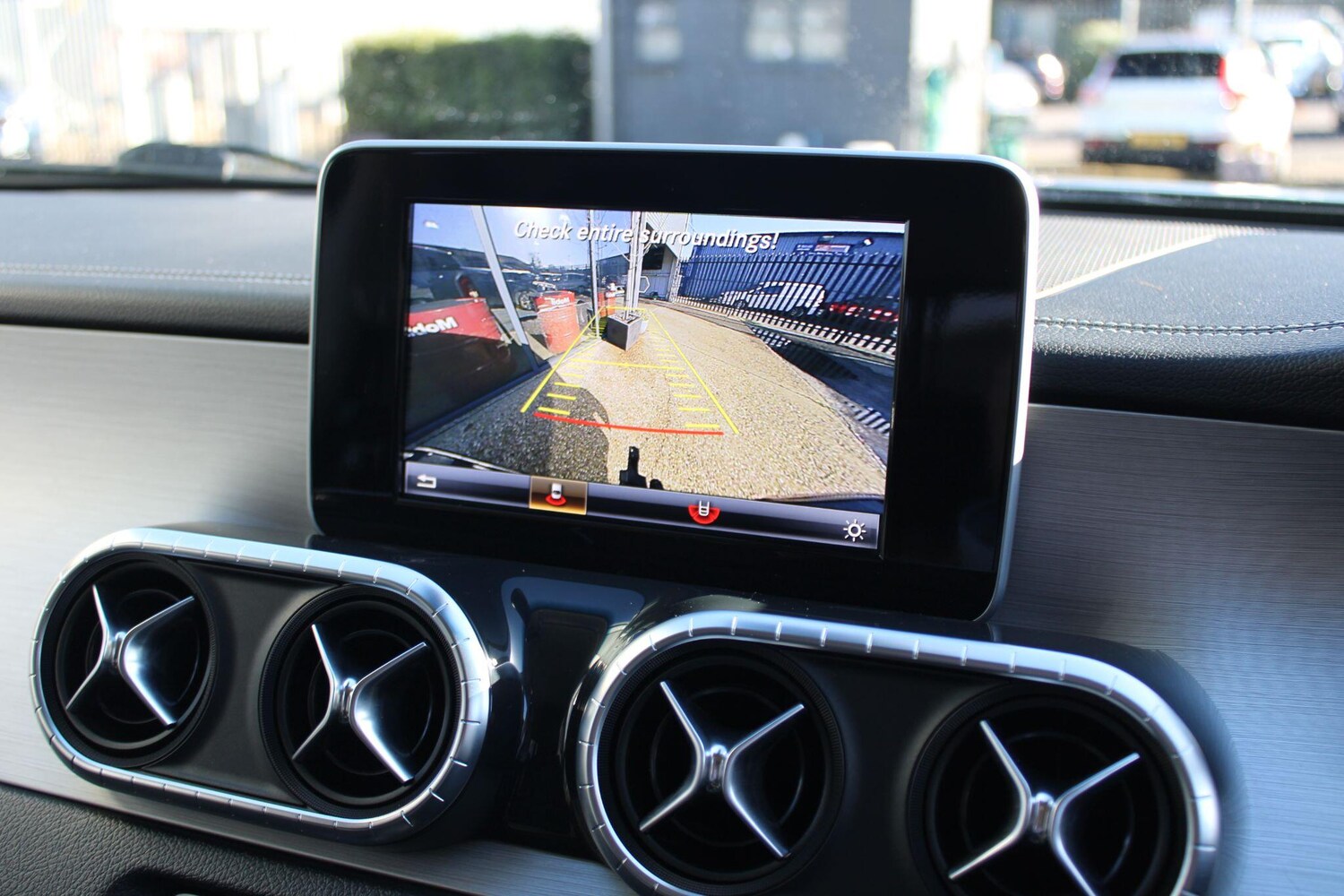 Used Mercedes-Benz X Class 2020 for sale - 76610210: Photo 18