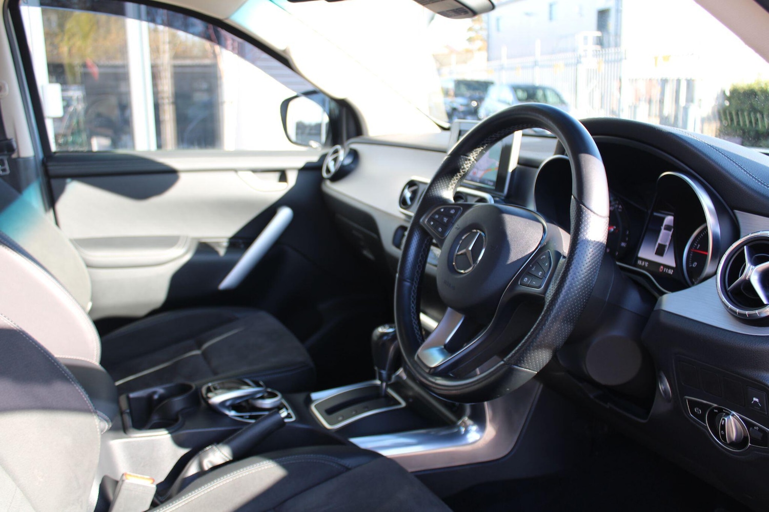 Used Mercedes-Benz X Class 2020 for sale - 76610210: Photo 8