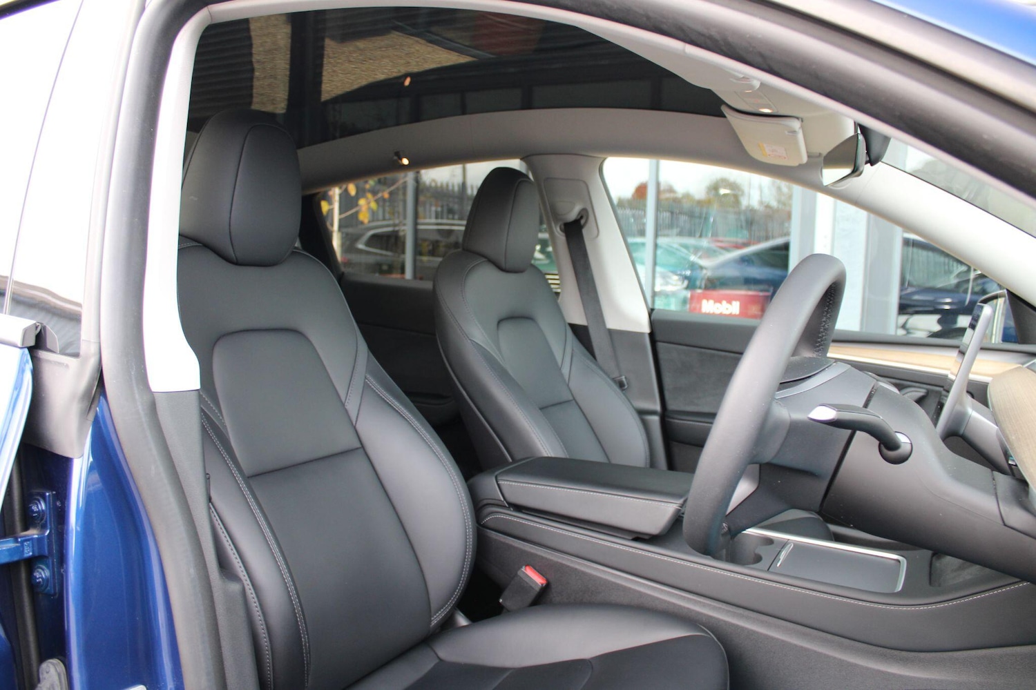 Used Tesla Model Y 2023 for sale - 76610198: Photo 3