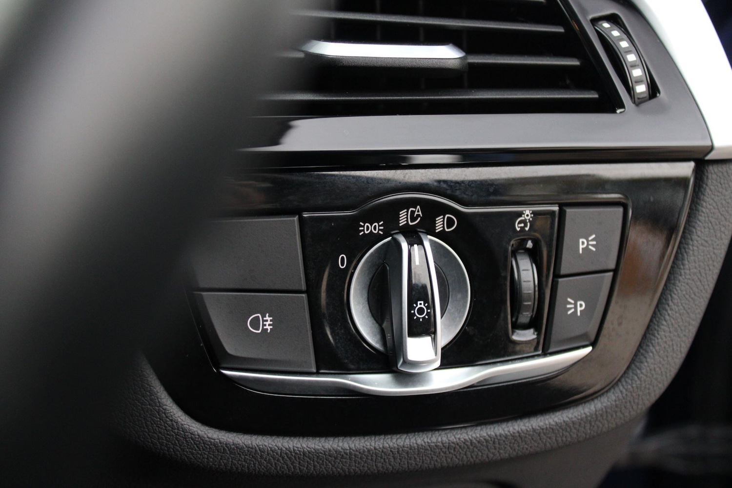 Used BMW 5 Series 2018 for sale - 76610197: Photo 24