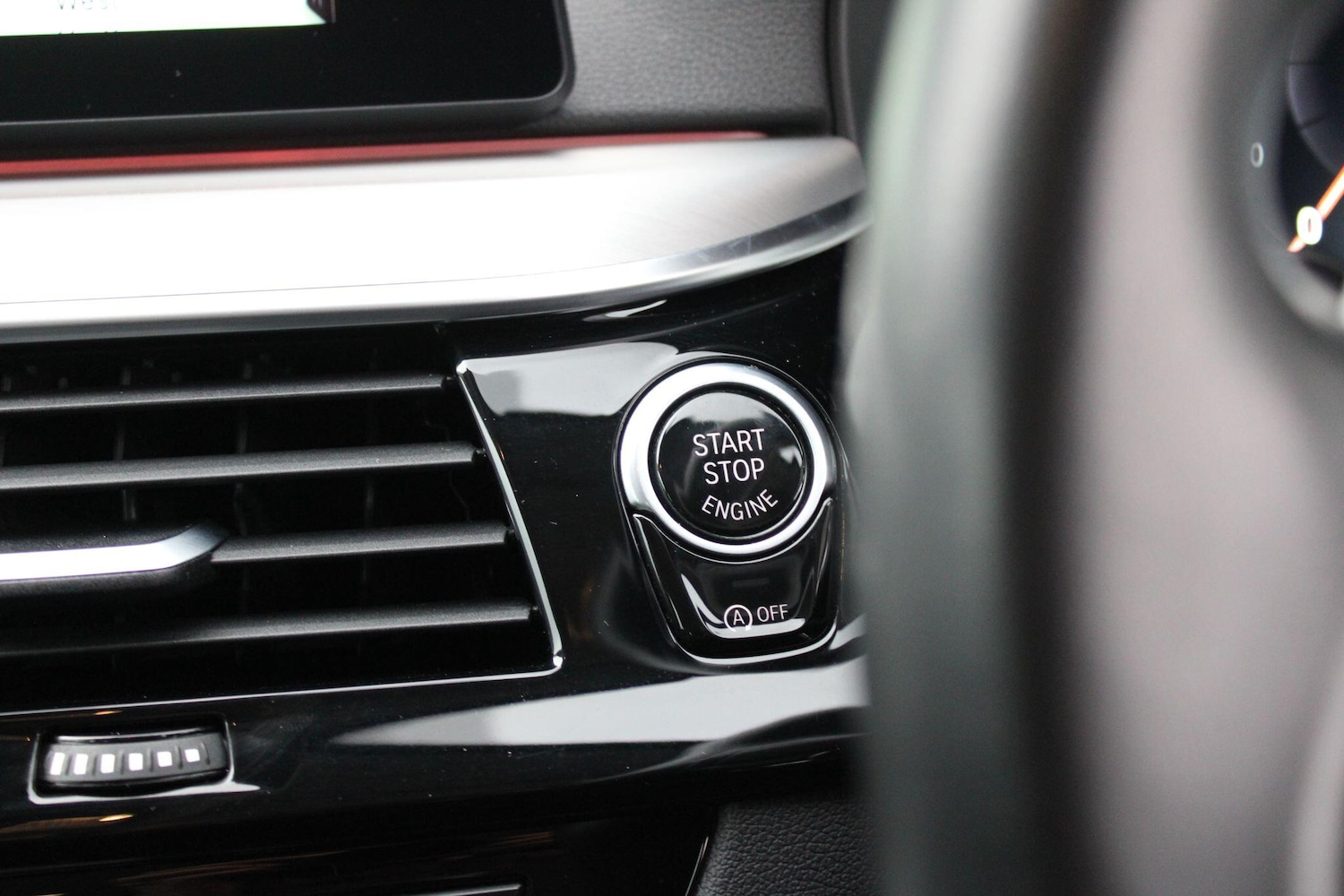 Used BMW 5 Series 2018 for sale - 76610197: Photo 32