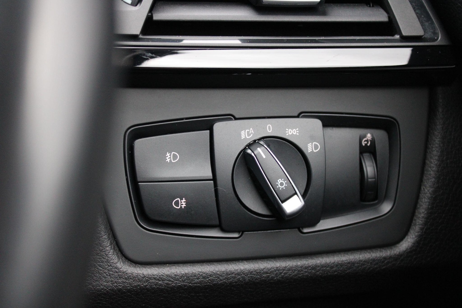 Used BMW 3 Series 2015 for sale - 77108873: Photo 23