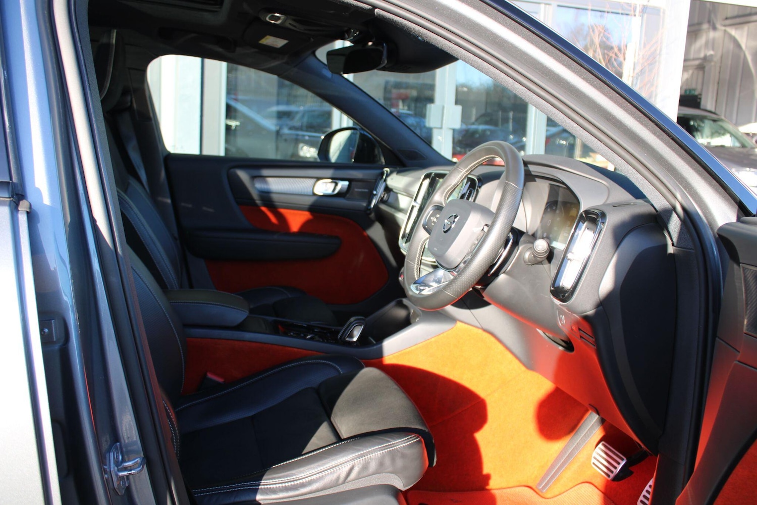 Used Volvo XC40 2018 for sale - 76610202: Photo 10