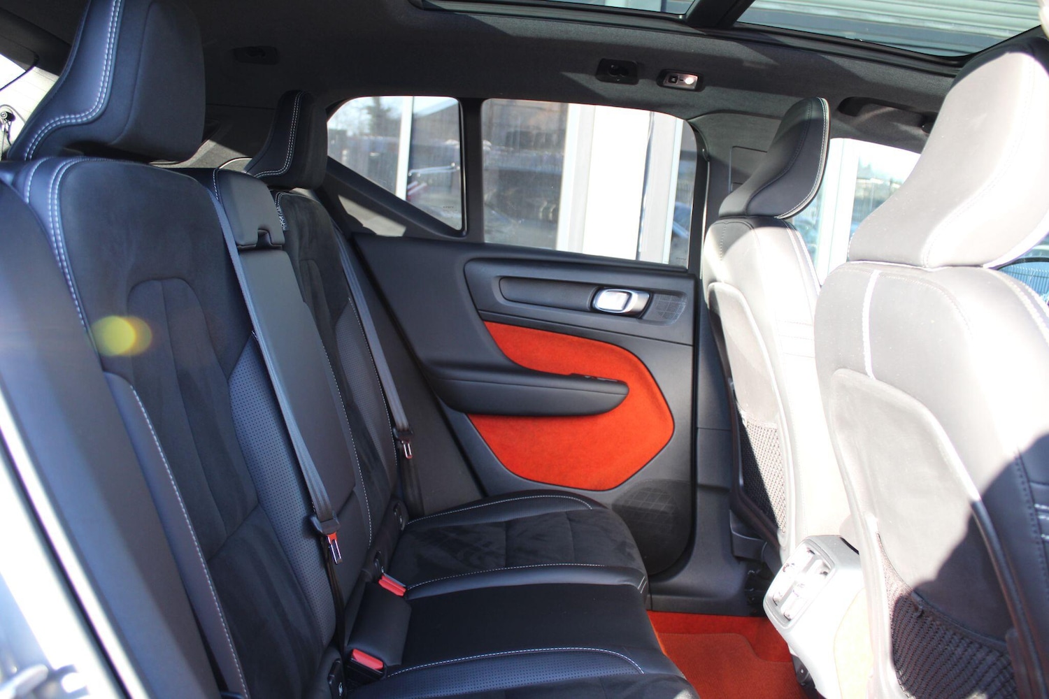 Used Volvo XC40 2018 for sale - 76610202: Photo 11