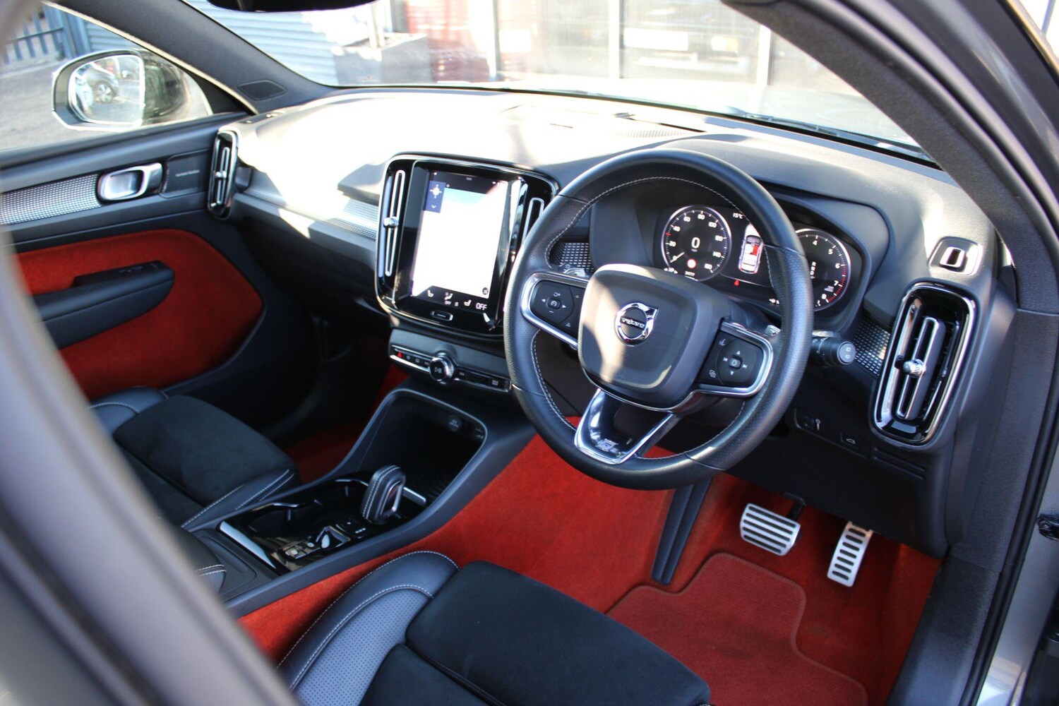 Used Volvo XC40 2018 for sale - 76610202: Photo 16