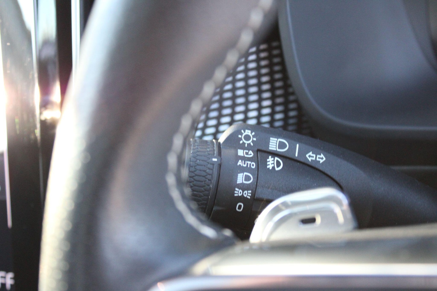 Used Volvo XC40 2018 for sale - 76610202: Photo 28