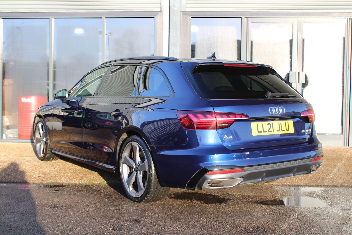 Used Audi A4 2021 for sale - 77015639: Photo 2