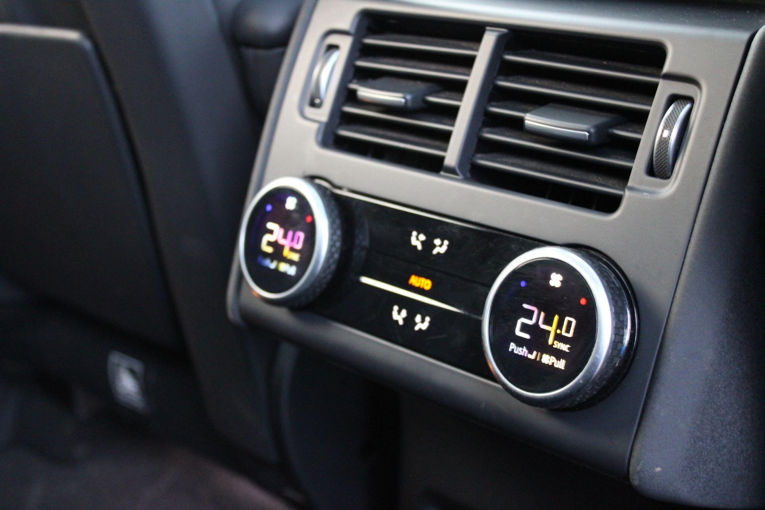 Used Land Rover Discovery 2023 for sale - 77306202: Photo 39