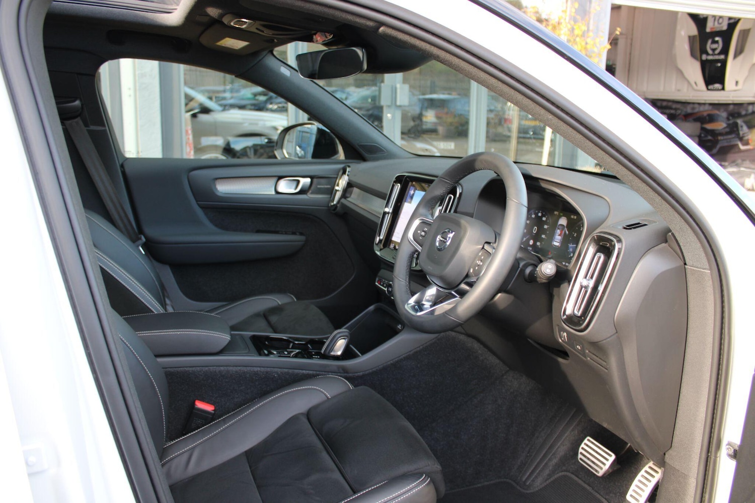 Used Volvo XC40 2021 for sale - 76610218: Photo 10