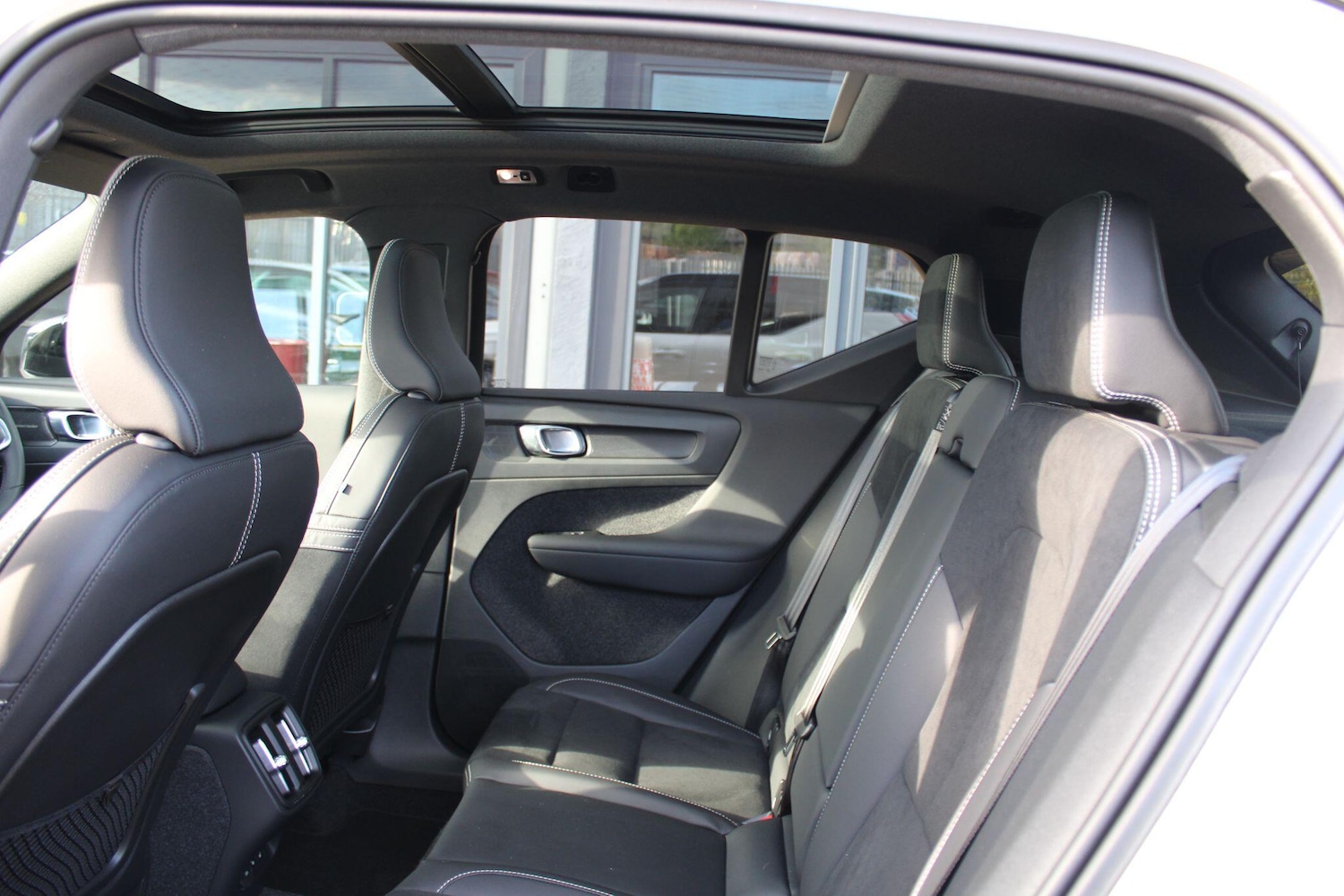 Used Volvo XC40 2021 for sale - 76610218: Photo 15