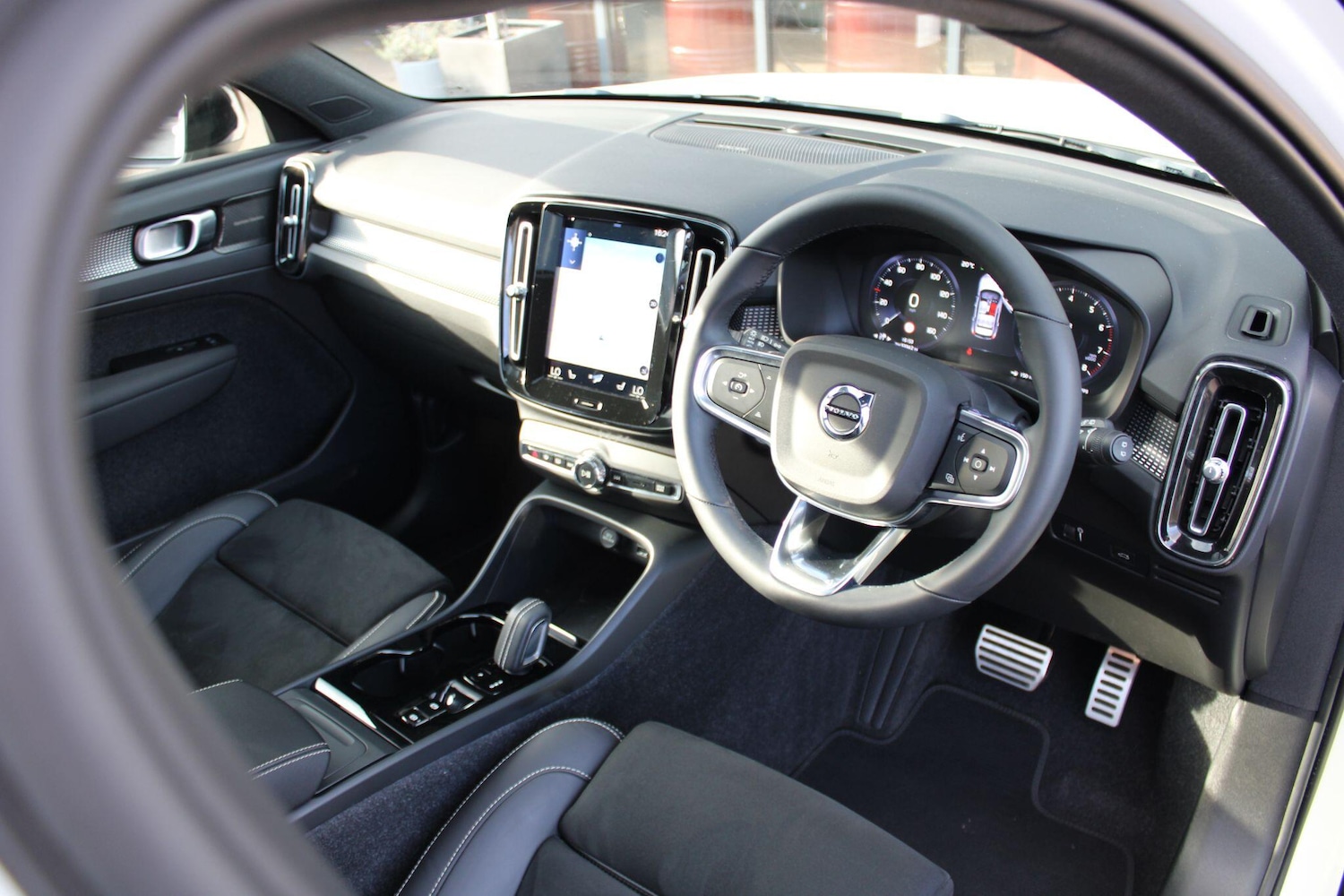 Used Volvo XC40 2021 for sale - 76610218: Photo 16