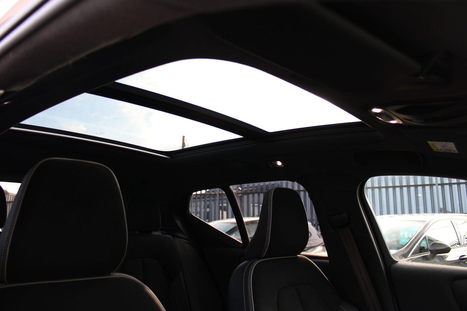 Used Volvo XC40 2021 for sale - 76610218: Photo 38