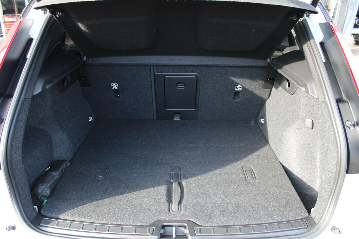 Used Volvo XC40 2021 for sale - 76610218: Photo 40