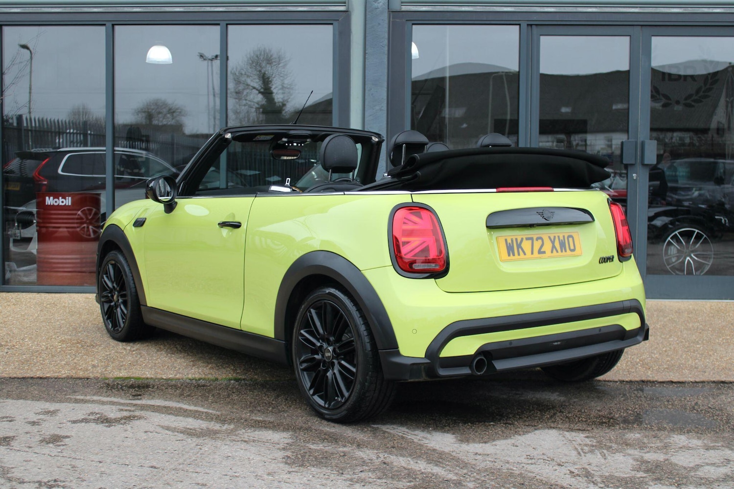 Used MINI Convertible for sale - 77646487: Photo 2