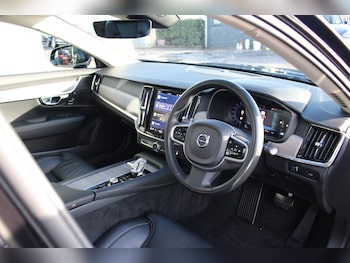 Used Volvo V90 2021 for sale - 76728675: Photo