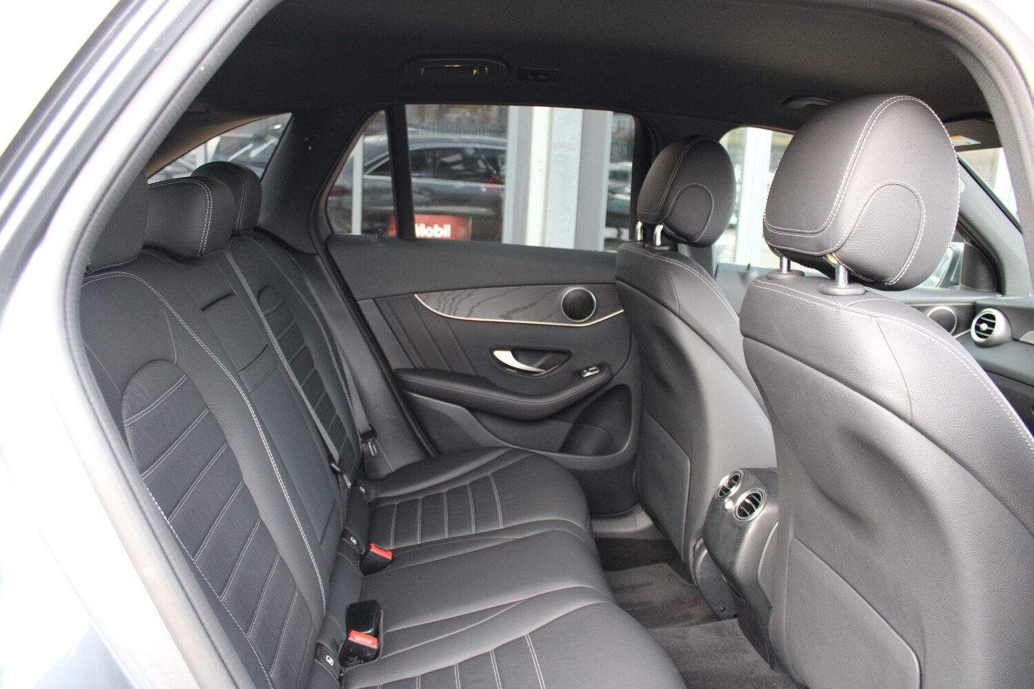 Used Mercedes-Benz GLC 2019 for sale - 76610221: Photo 11