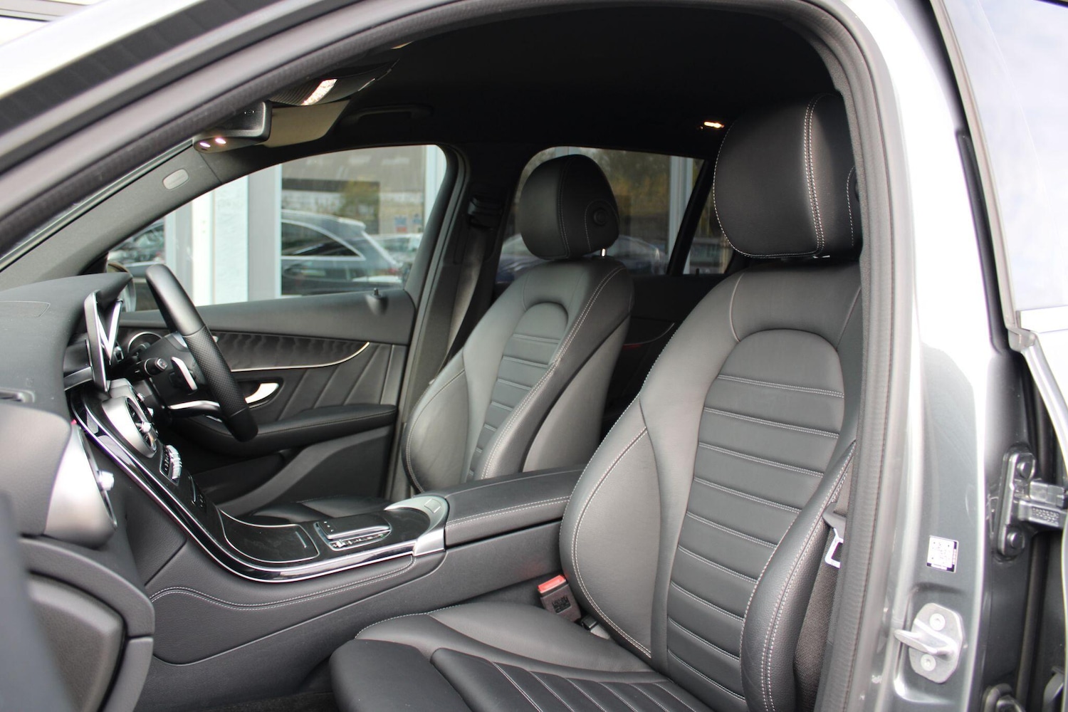 Used Mercedes-Benz GLC 2019 for sale - 76610221: Photo 14