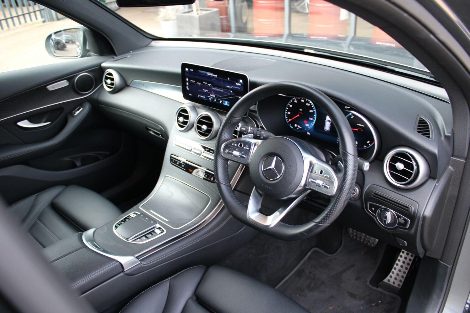 Used Mercedes-Benz GLC 2019 for sale - 76610221: Photo 16